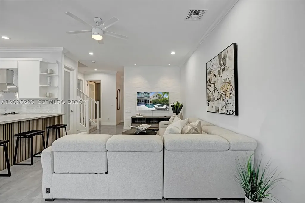 453 SW 5th Avenue Fort Lauderdale FL 33315