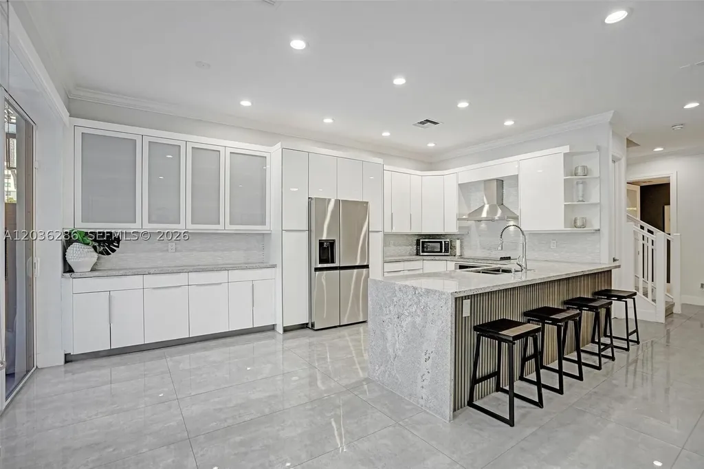 453 SW 5th Avenue Fort Lauderdale FL 33315