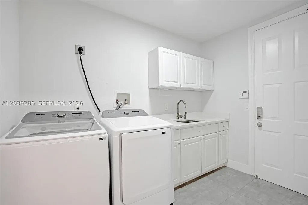 453 SW 5th Avenue Fort Lauderdale FL 33315