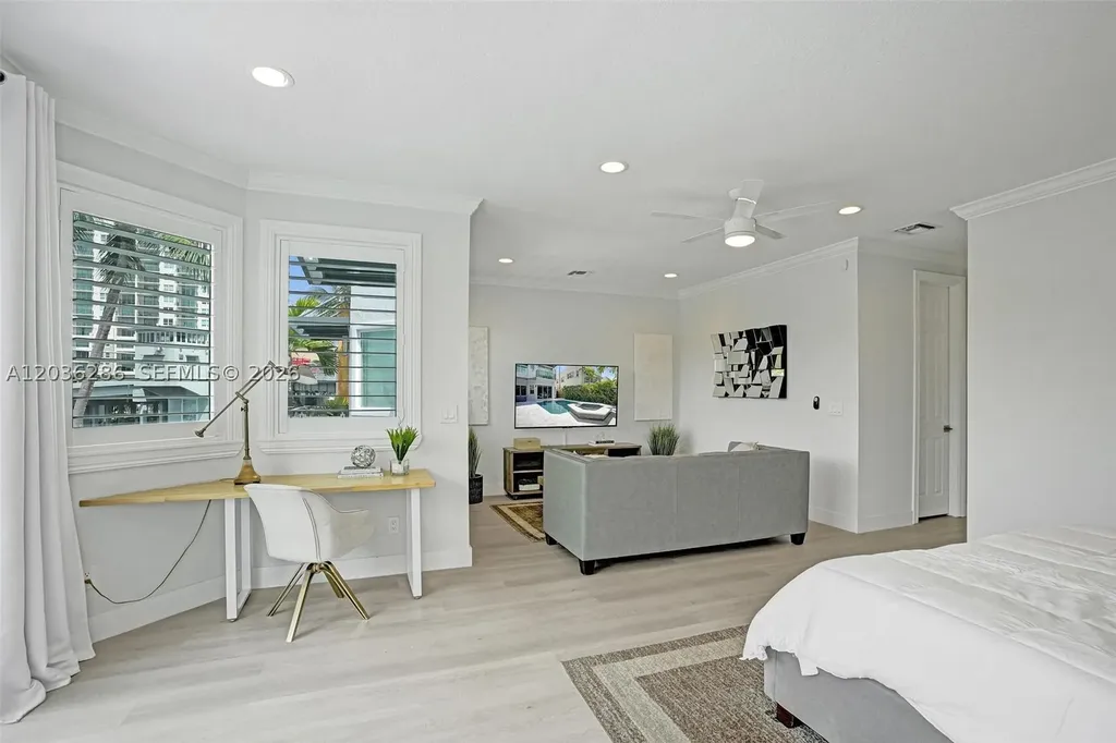 453 SW 5th Avenue Fort Lauderdale FL 33315