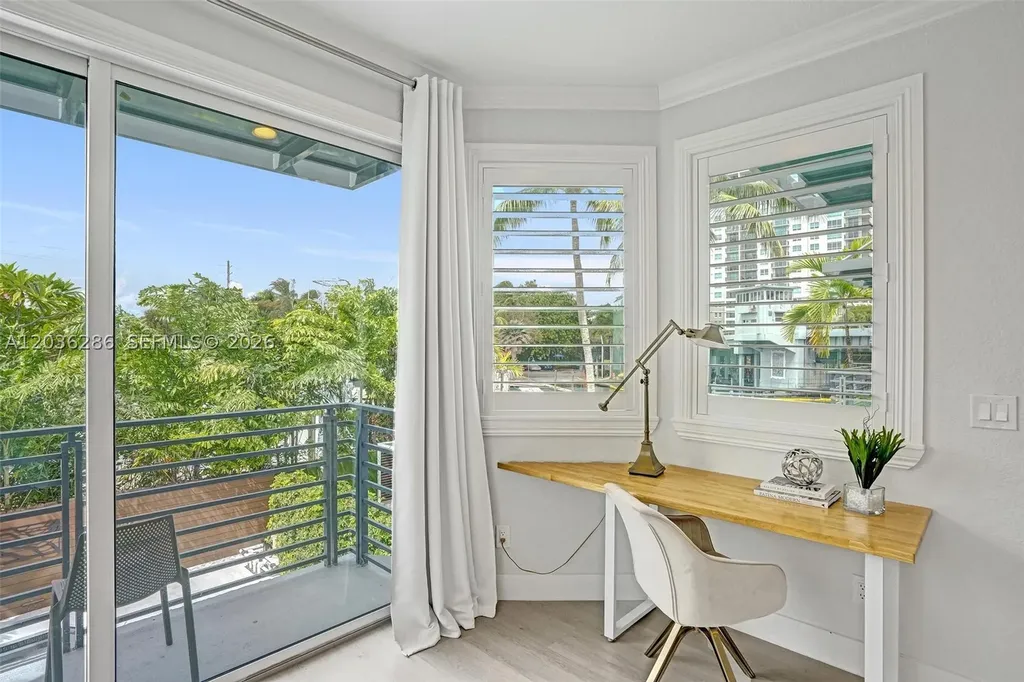 453 SW 5th Avenue Fort Lauderdale FL 33315