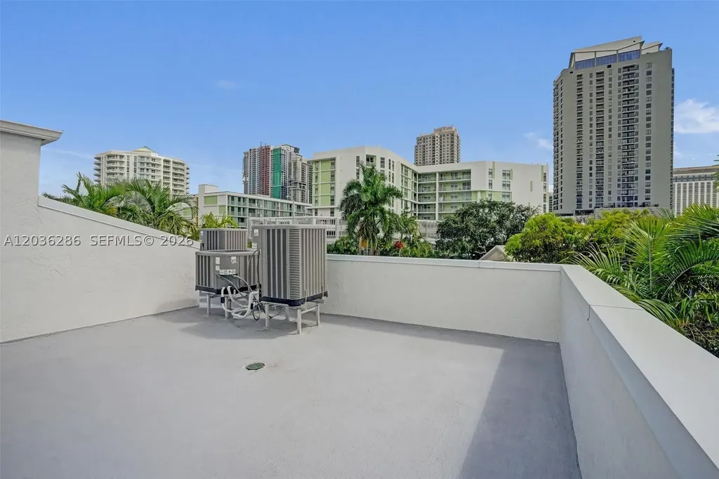453 SW 5th Avenue Fort Lauderdale FL 33315