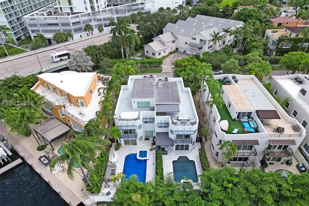 453 SW 5th Avenue Fort Lauderdale FL 33315