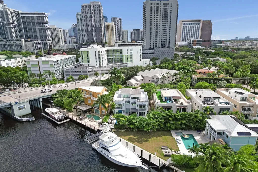 453 SW 5th Avenue Fort Lauderdale FL 33315