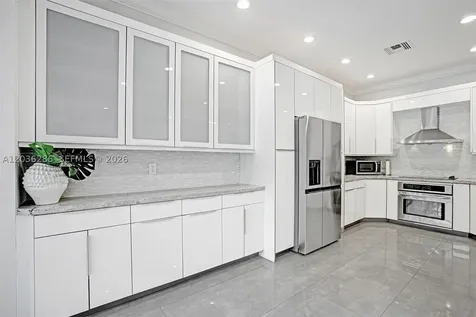 453 SW 5th Avenue Fort Lauderdale FL 33315