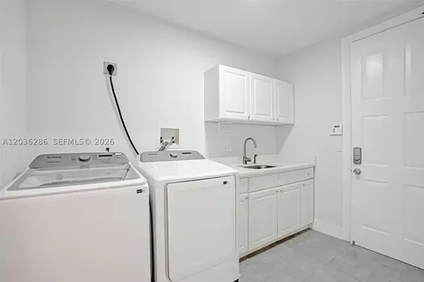 453 SW 5th Avenue Fort Lauderdale FL 33315
