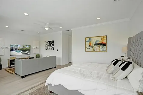 453 SW 5th Avenue Fort Lauderdale FL 33315