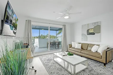 453 SW 5th Avenue Fort Lauderdale FL 33315