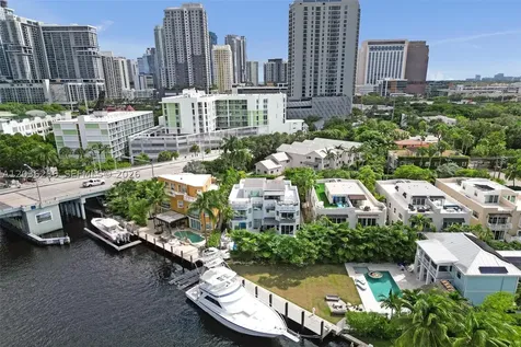 453 SW 5th Avenue Fort Lauderdale FL 33315