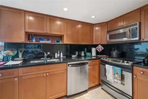 11 Island Avenue Miami Beach FL 33139