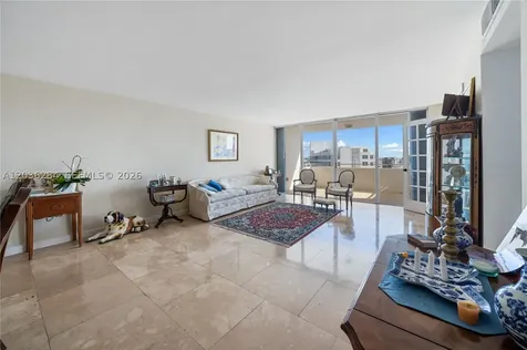 11 Island Avenue Miami Beach FL 33139