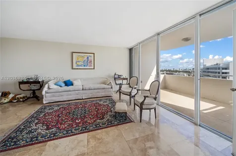 11 Island Avenue Miami Beach FL 33139