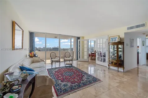 11 Island Avenue Miami Beach FL 33139