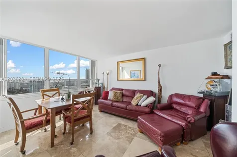 11 Island Avenue Miami Beach FL 33139