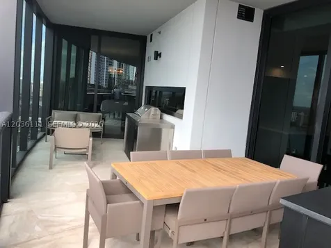 18555 Collins Avenue Sunny Isles Beach FL 33160