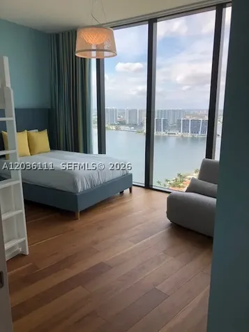 18555 Collins Avenue Sunny Isles Beach FL 33160