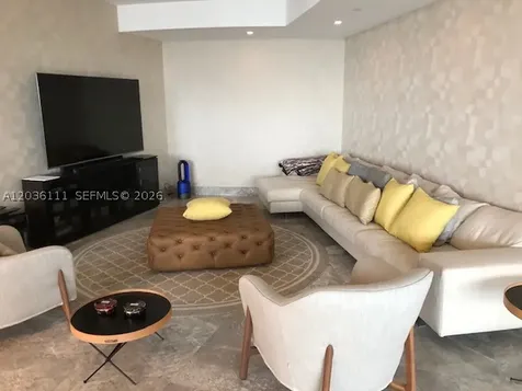 18555 Collins Avenue Sunny Isles Beach FL 33160