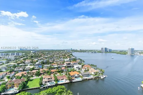 1000 W Island Boulevard Aventura FL 33160