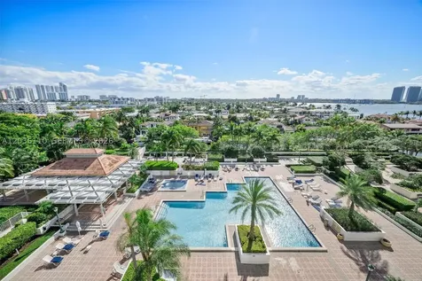 1000 W Island Boulevard Aventura FL 33160
