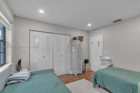 12026 NW 11th Street Pembroke Pines FL 33026