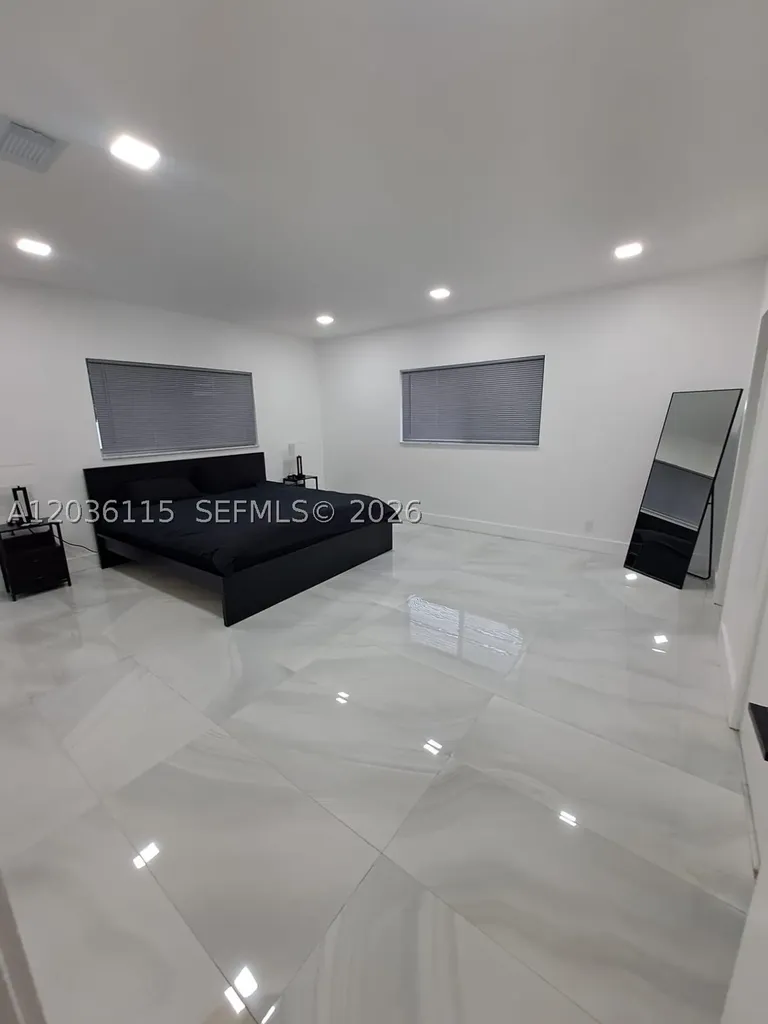 1060 Tyler Street Hollywood FL 33019