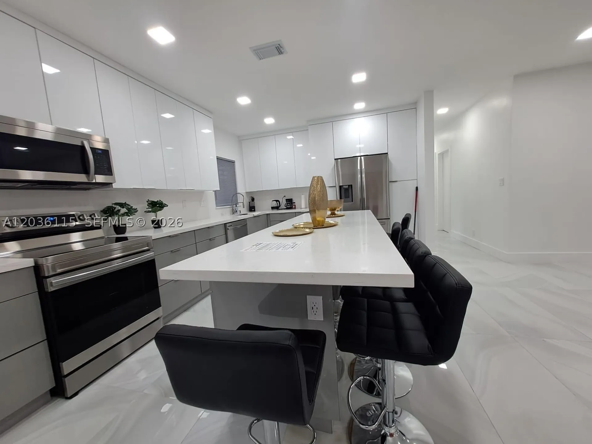1060 Tyler Street Hollywood FL 33019