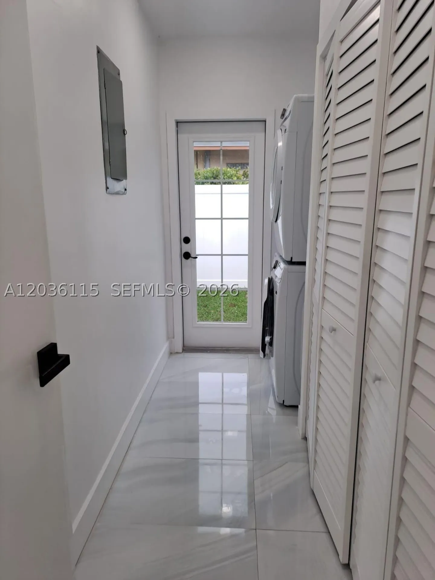 1060 Tyler Street Hollywood FL 33019