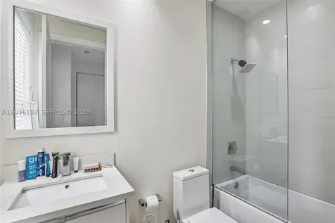 10280 NW 63rd Terrace Doral FL 33178