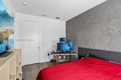 10280 NW 63rd Terrace Doral FL 33178