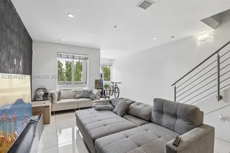 10280 NW 63rd Terrace Doral FL 33178