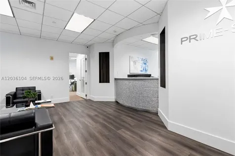 175 SW 7th Street Miami FL 33130