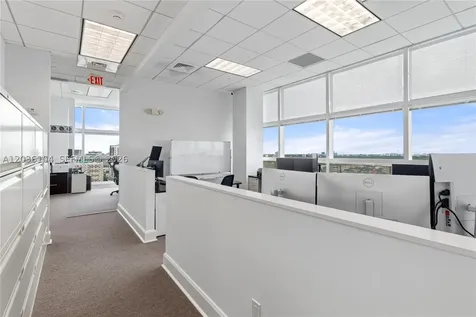 175 SW 7th Street Miami FL 33130