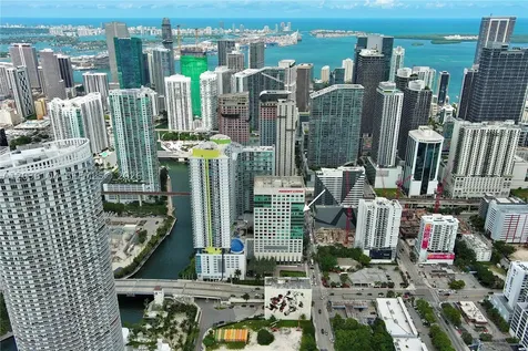 175 SW 7th Street Miami FL 33130