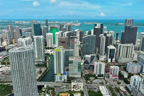 175 SW 7th Street Miami FL 33130