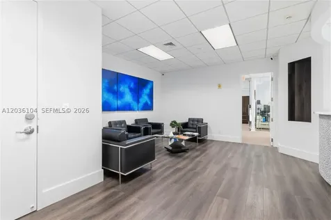 175 SW 7th Street Miami FL 33130