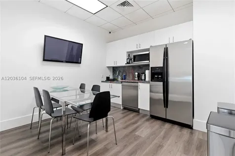175 SW 7th Street Miami FL 33130