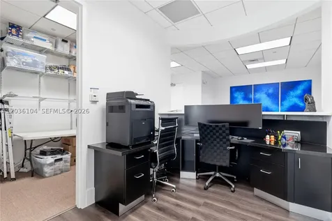 175 SW 7th Street Miami FL 33130