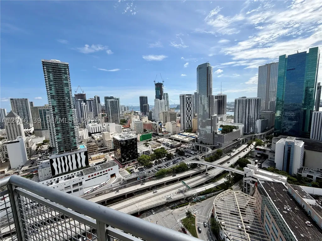 350 S Miami Avenue Miami FL 33130