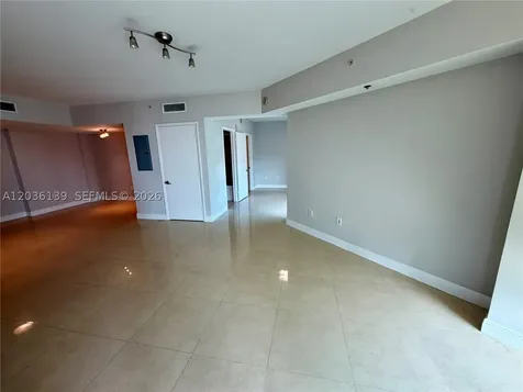 350 S Miami Avenue Miami FL 33130