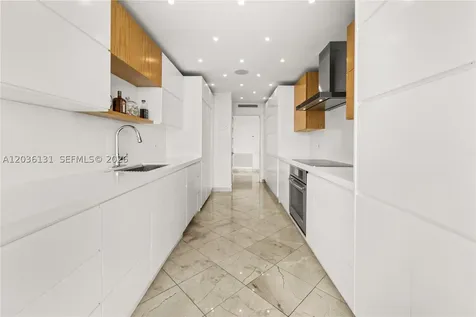 5640 Collins Avenue Miami Beach FL 33140