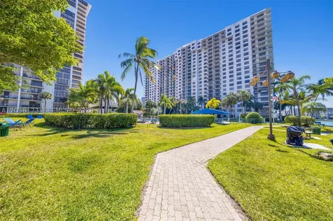 18151 NE 31 Court Aventura FL 33160