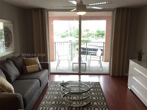 19655 E Country Club Drive Aventura FL 33180