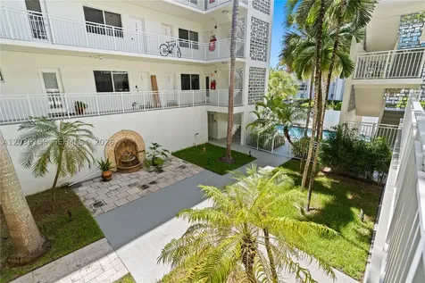 10001 W Bay Harbor Drive Bay Harbor Islands FL 33154