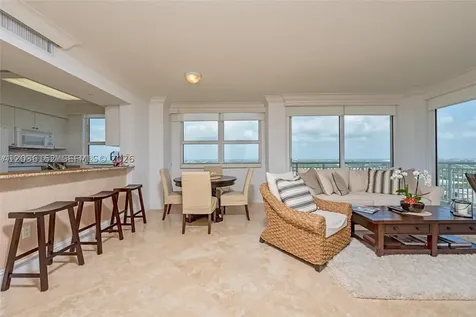 19501 W Country Club Drive Aventura FL 33180