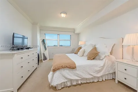 19501 W Country Club Drive Aventura FL 33180