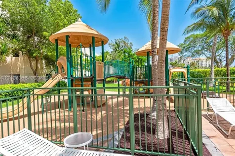 19501 W Country Club Drive Aventura FL 33180