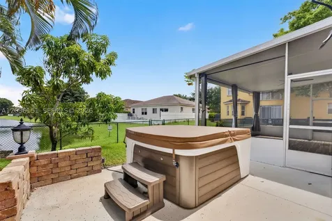 1611 SE 16th Street Homestead FL 33035