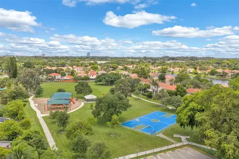 4171 SW 85th Avenue Davie FL 33328