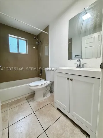 4271 NW 5th Street Plantation FL 33317