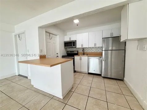 4271 NW 5th Street Plantation FL 33317